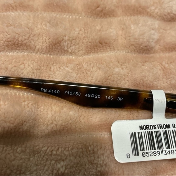 ❌SOLD❌Ray ban polarized sunglasses RB4140 - Picture 7 of 7